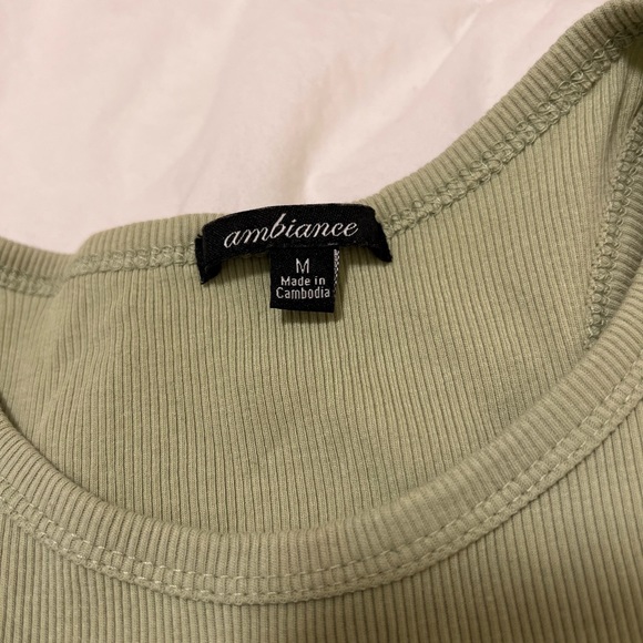 khaki green tank top from ambiance M size - Picture 2 of 3